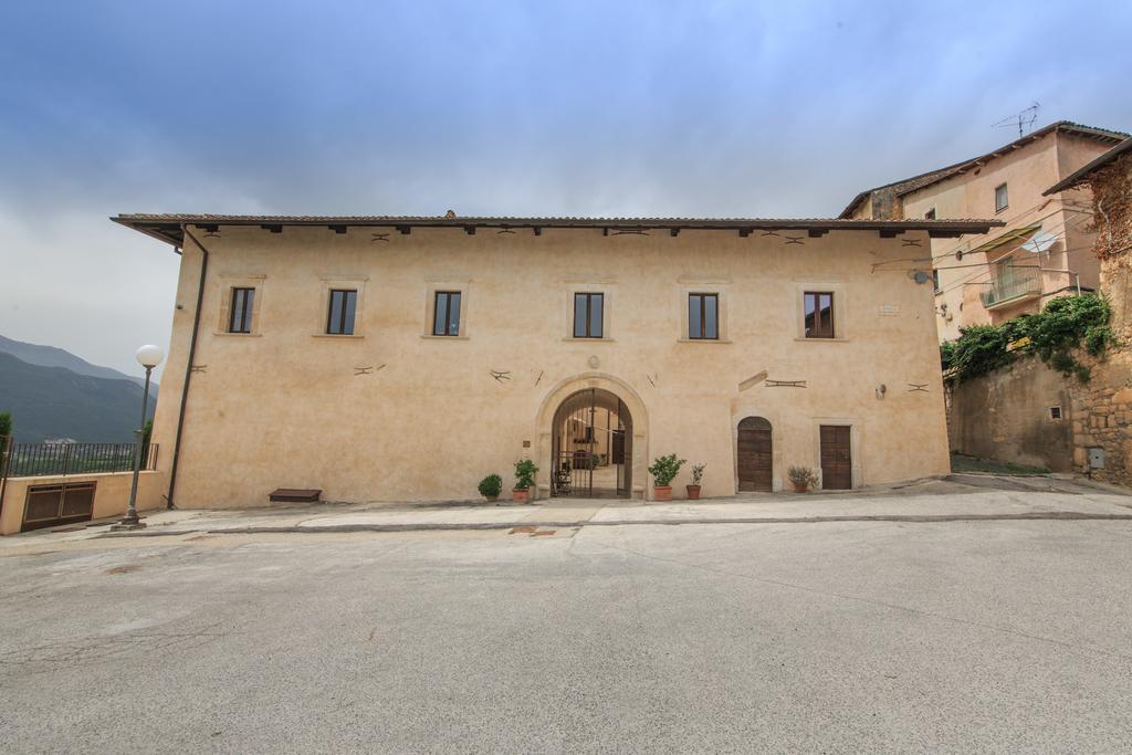 Casa Rosati Fontecchio Exterior photo