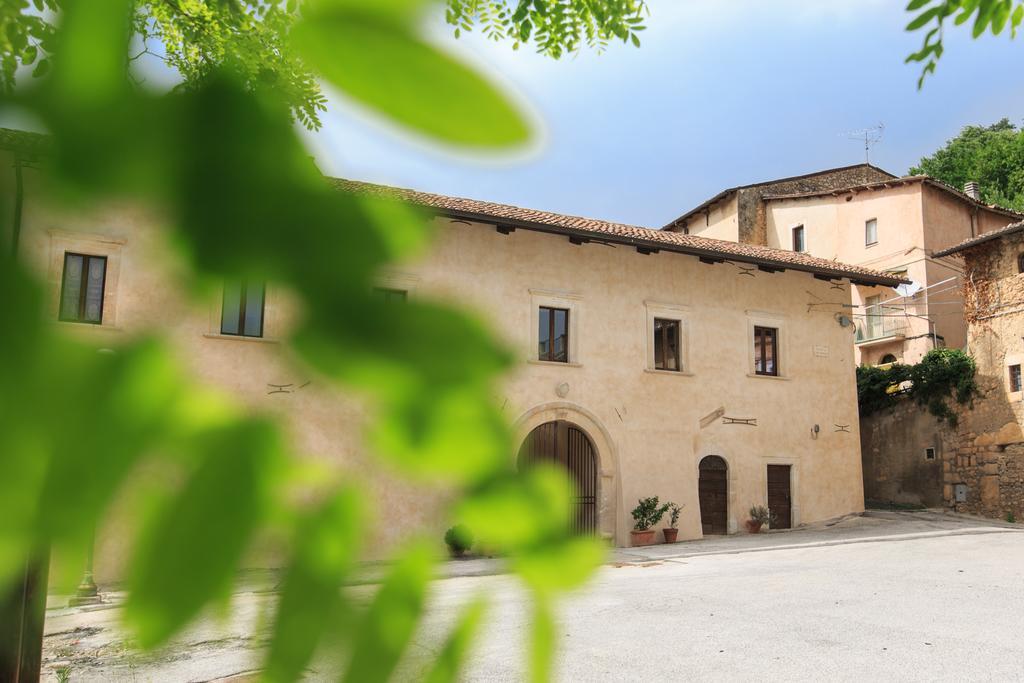 Casa Rosati Fontecchio Exterior photo